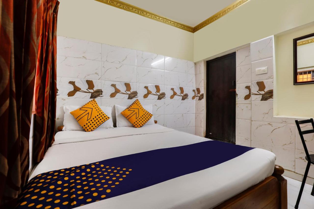 Hotel Spot On 40324 Vvr Residency Chennai Exterior foto