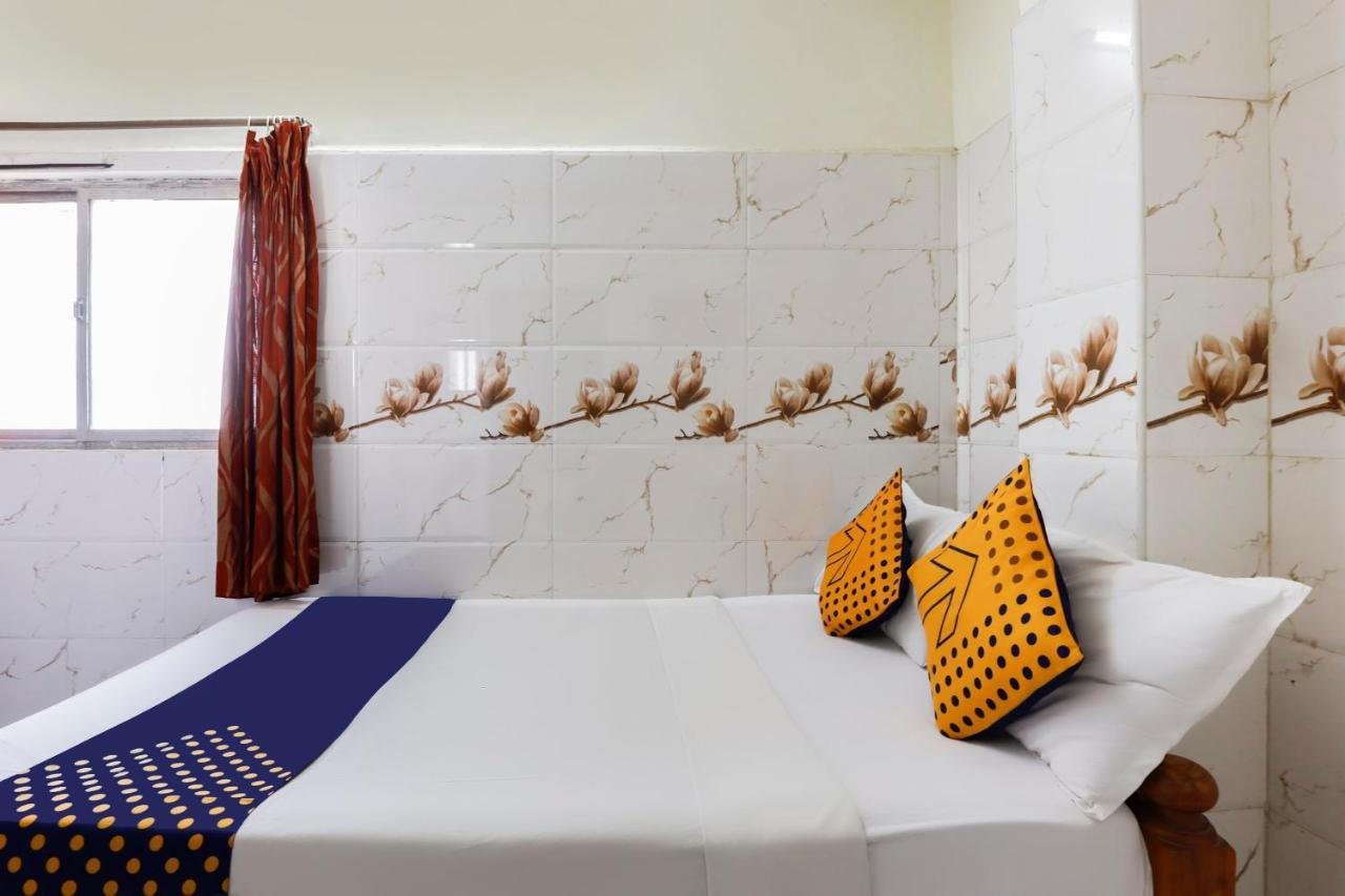 Hotel Spot On 40324 Vvr Residency Chennai Exterior foto