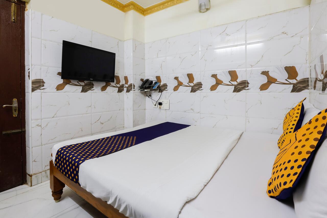 Hotel Spot On 40324 Vvr Residency Chennai Exterior foto
